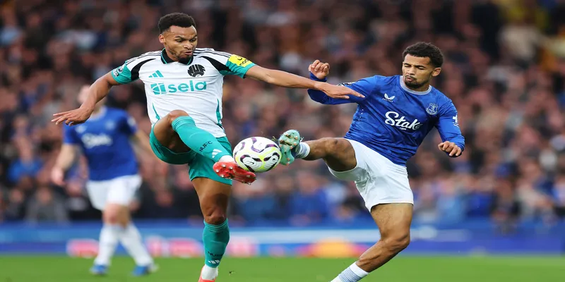 Soi kèo Everton vs Newcastle, 22h00 ngày 29/11/2025